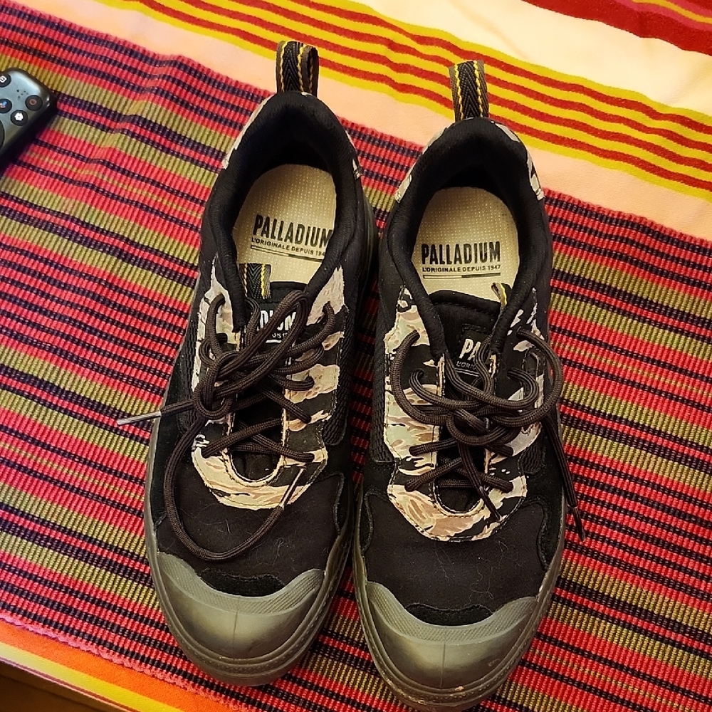 Palladium Black and Gray Sneakers - Picture 3 of 5